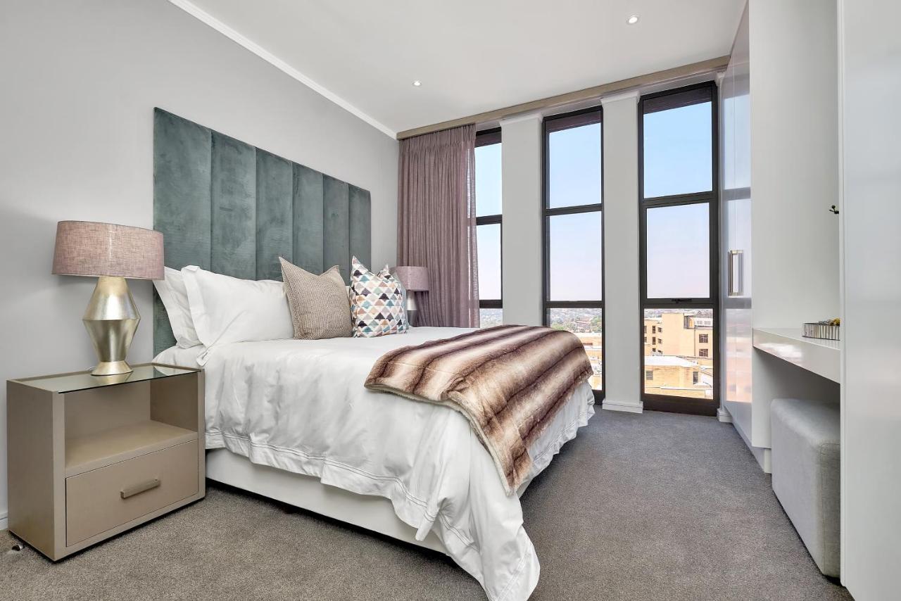 Sandton Apartment 15 West Road South 요하네스버그 외부 사진